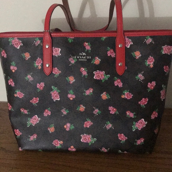 Coach tote with roses - Picture 1 of 1
